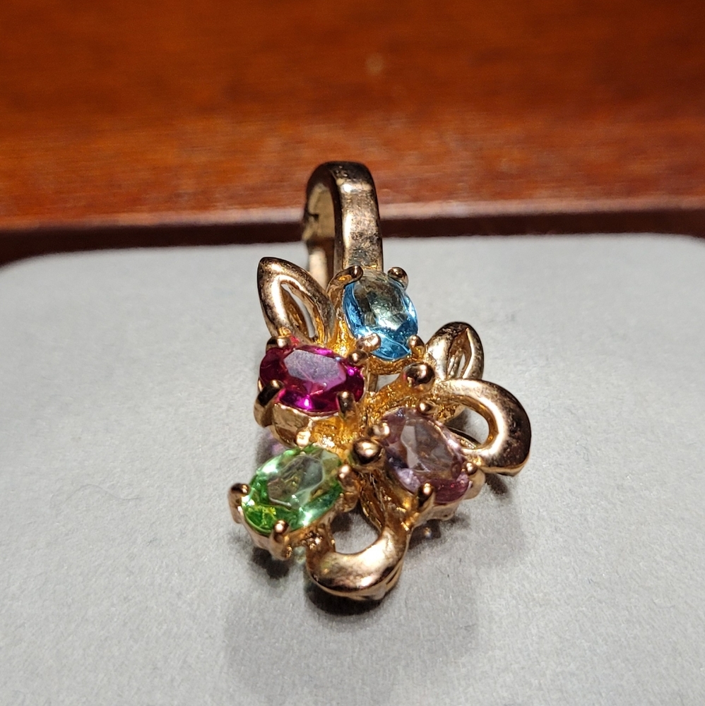 Colorful pendant